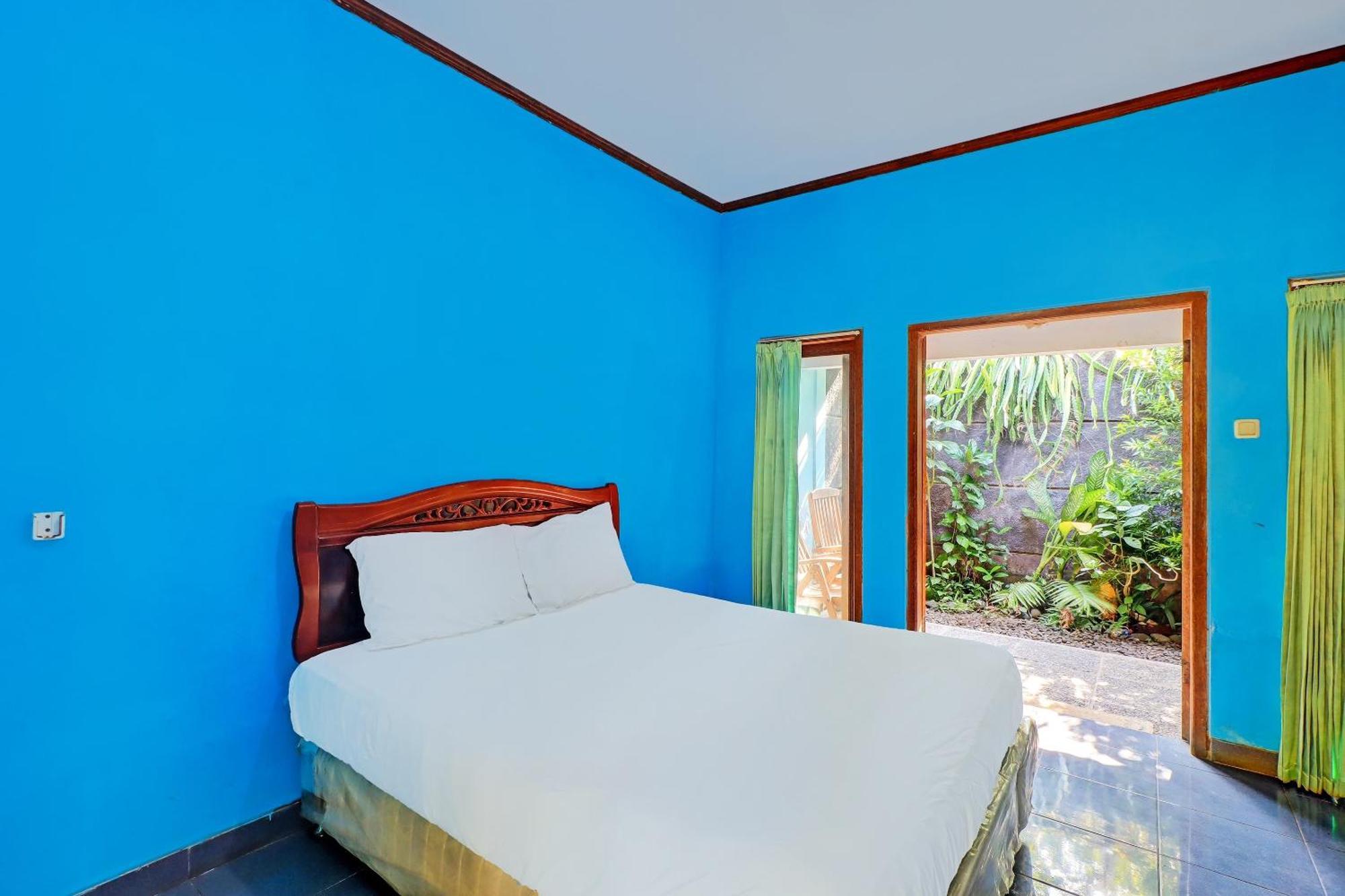 Oyo 92401 Hotel Mustika Negara  Екстериор снимка