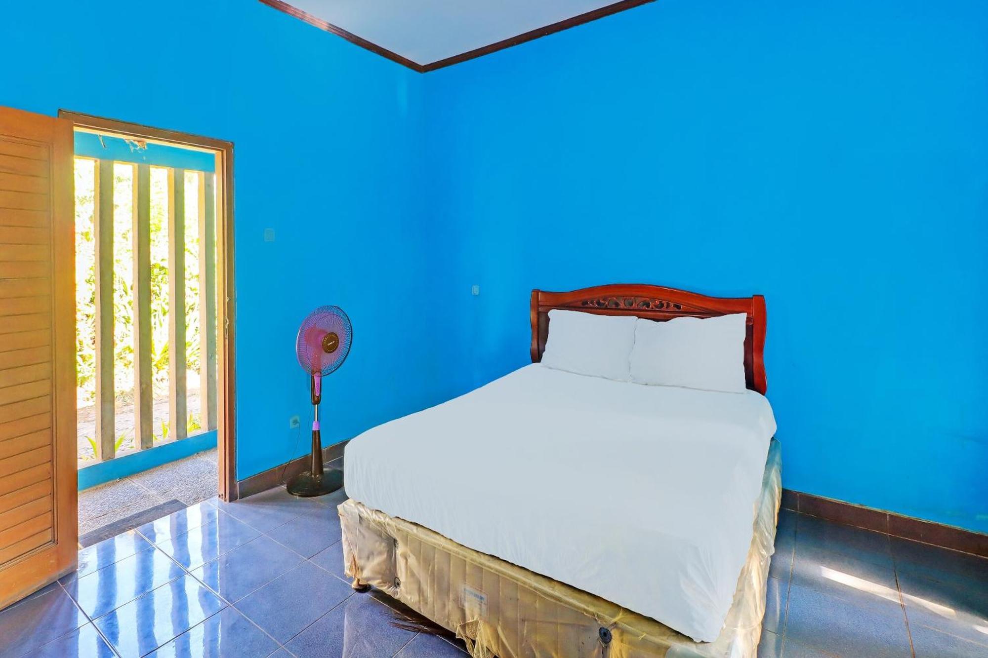 Oyo 92401 Hotel Mustika Negara  Екстериор снимка