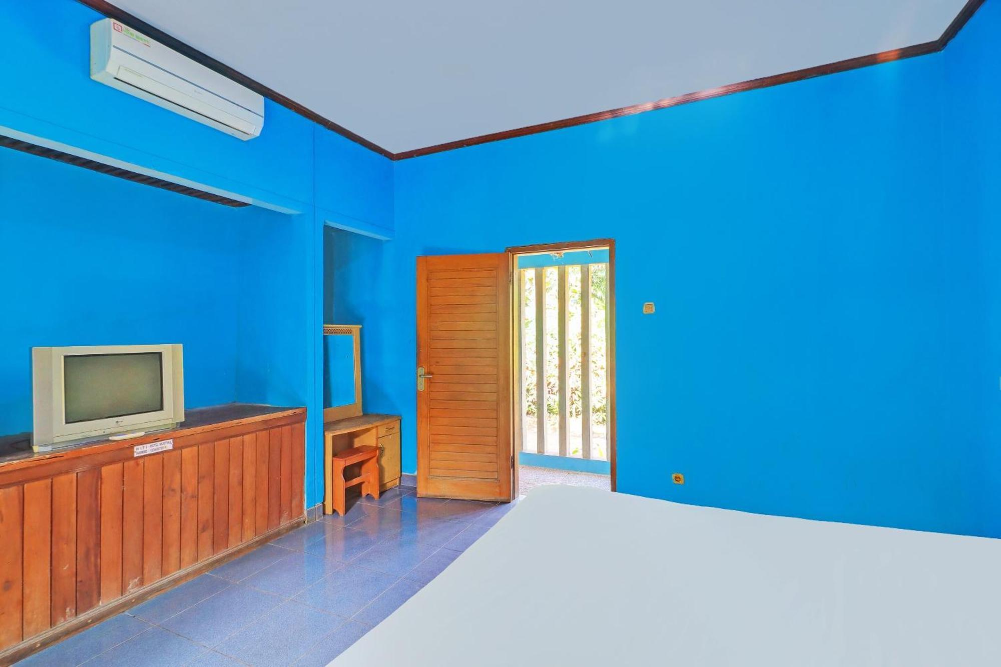 Oyo 92401 Hotel Mustika Negara  Екстериор снимка
